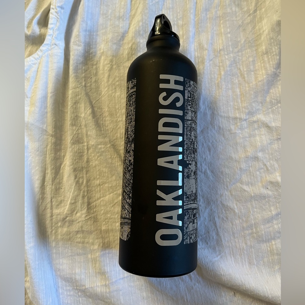 NWT: Oaklandish aluminum water bottle